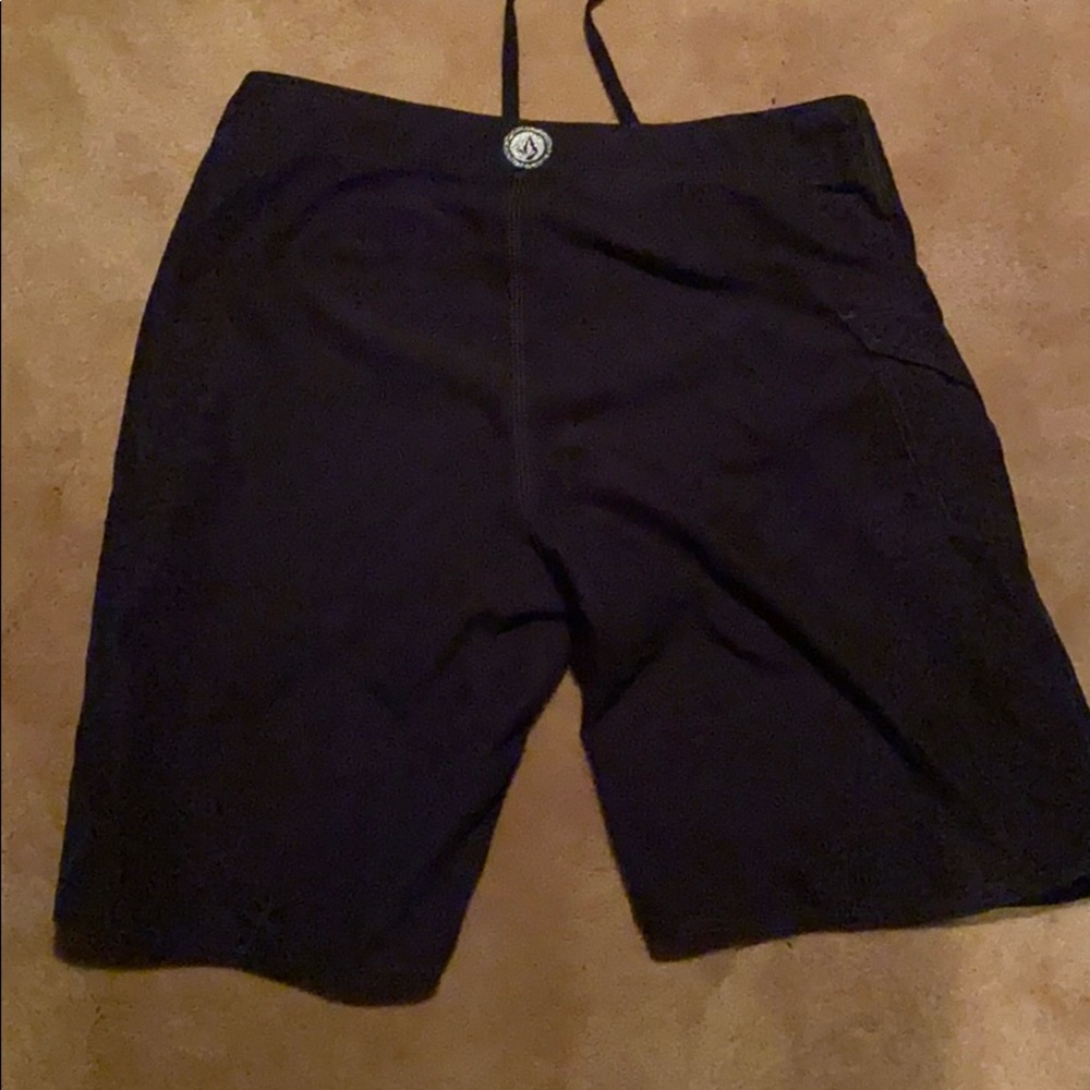 Volcom Board Shorts - Picture 5 of 8